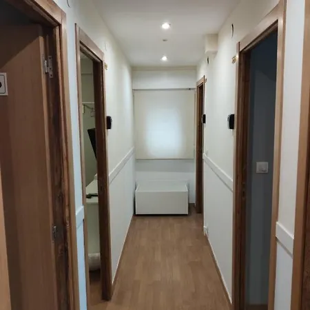 Pensjonat Ecorooms Scq Estacion 3*