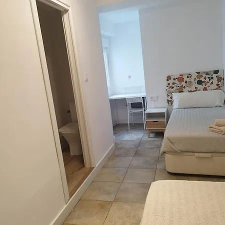 Ecorooms Scq Estacion Гостевой дом 3*