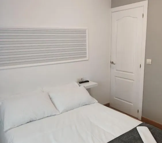 Ecorooms Scq Estacion Konukevi 3*